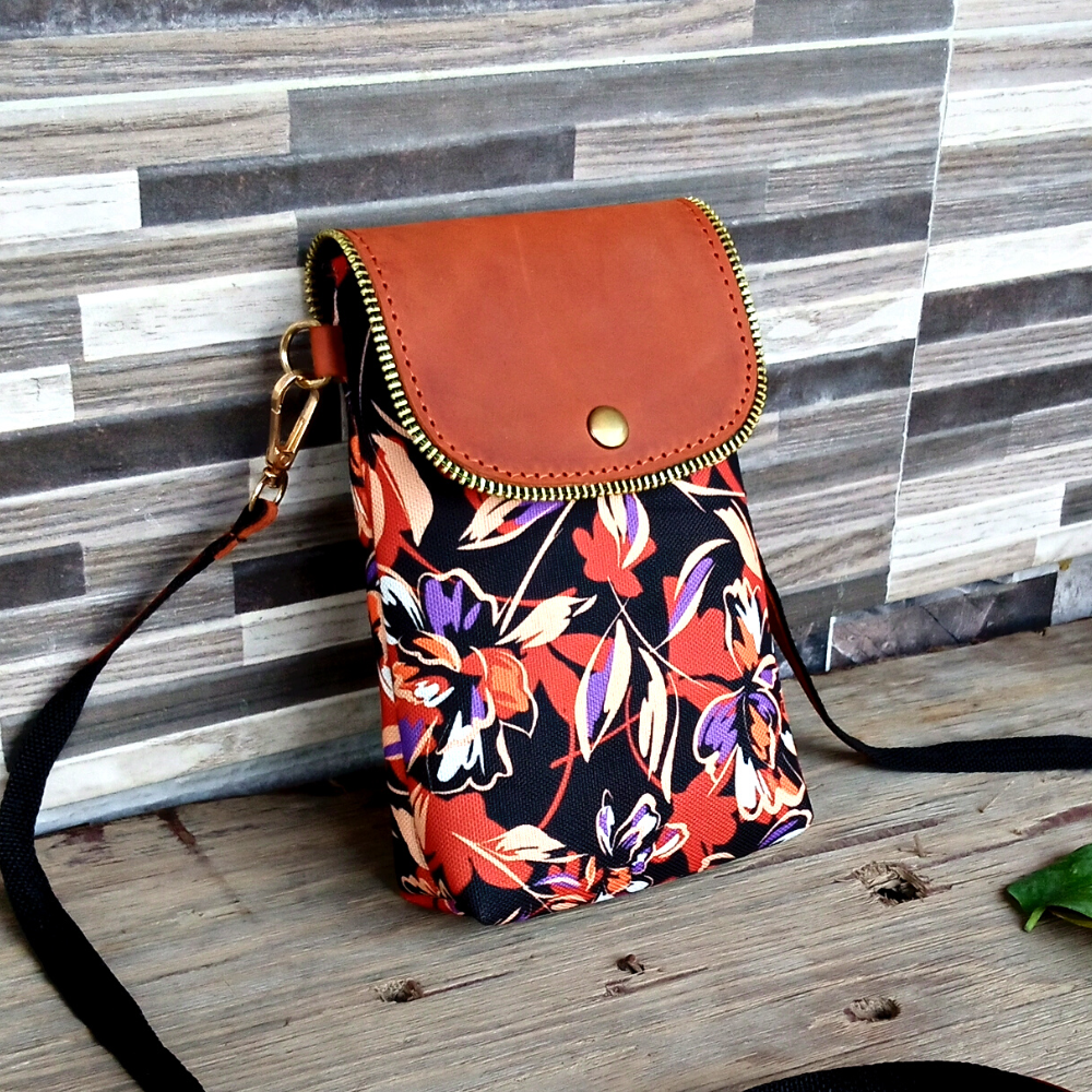 Floral Printed Canvas and Leather Crossbody Mobile Pouch