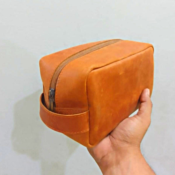 Chestnut Leather Toiletry Bag - Cosmetic Pouch - Shaving Kit