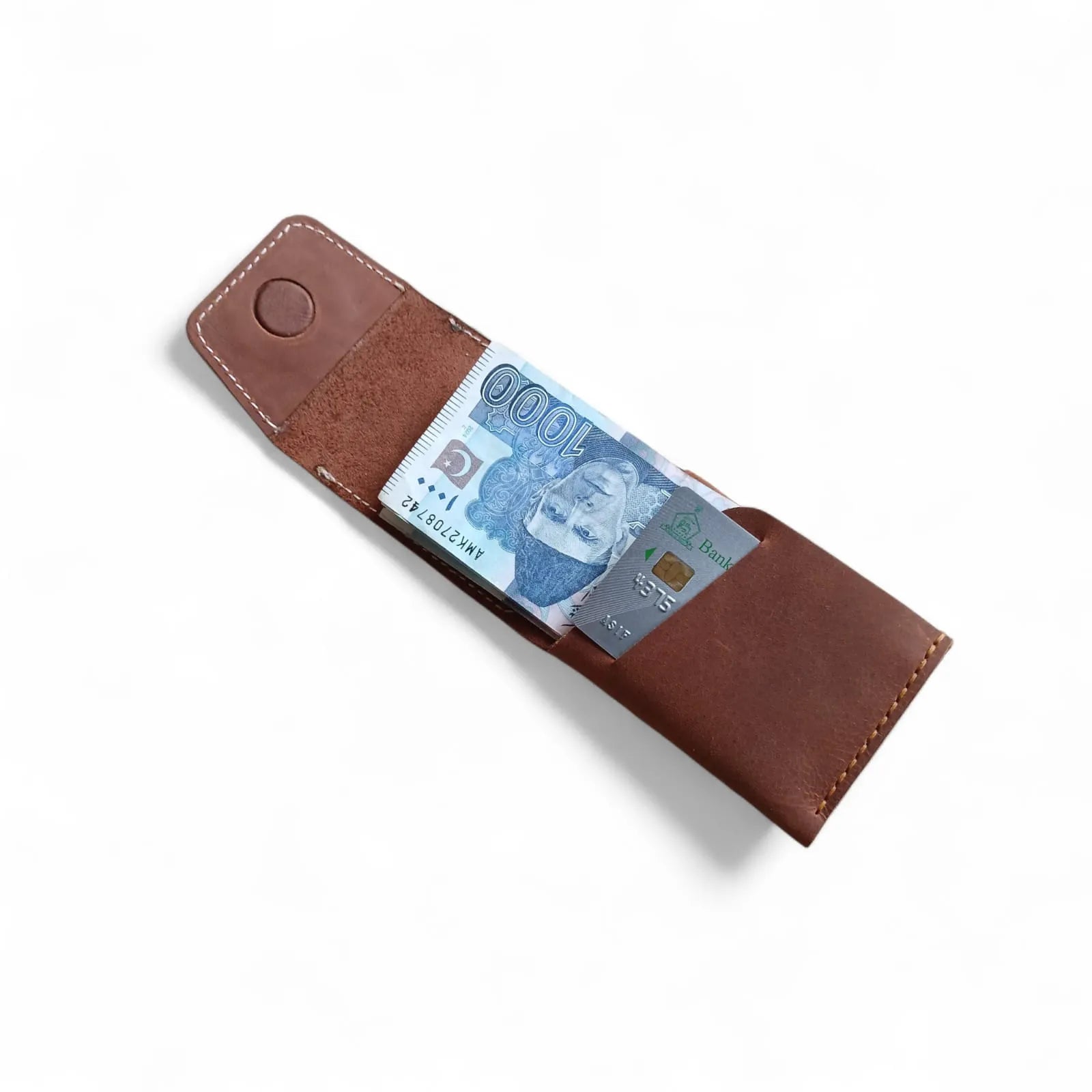 Brown Crazy Horse leather card holder with magnetic closure