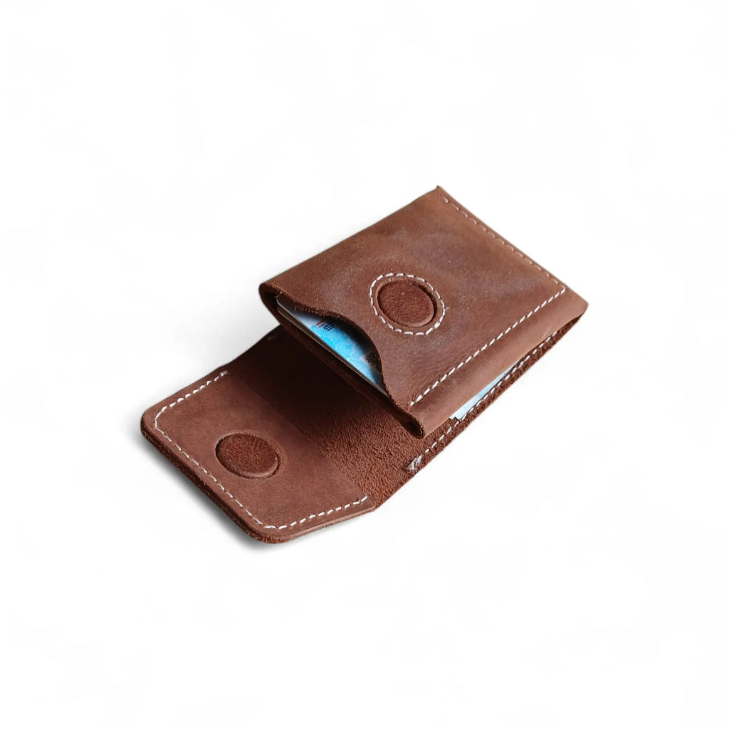 Brown Crazy Horse leather card holder with magnetic closure